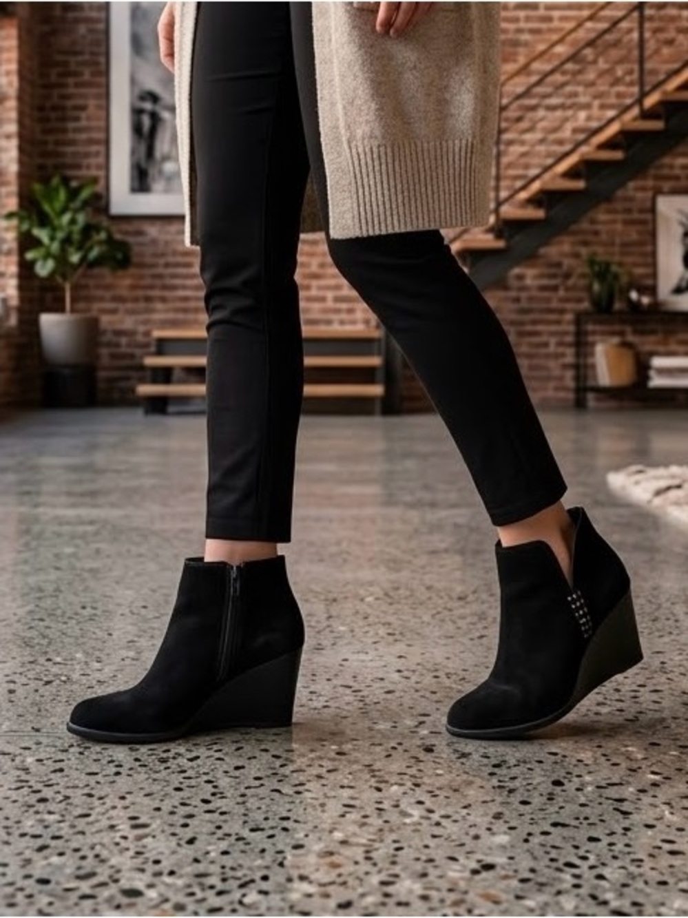 Lucky Brand Women’s Suede Ankle Booties Boots Size 7 Stacked Heel Brown/Black